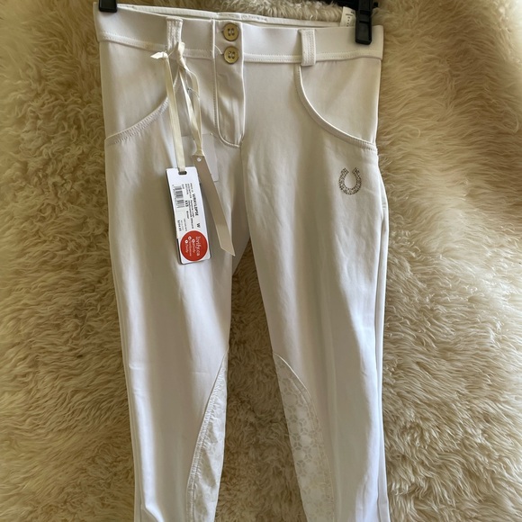 Swarovski pants!! - Picture 2 of 4